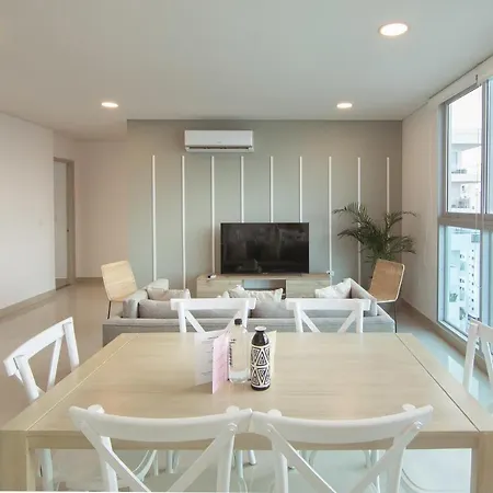 Upscale 3br In Apartamento